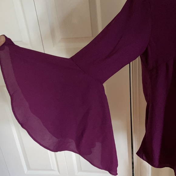 White House Black Market top - Picture 3 of 4